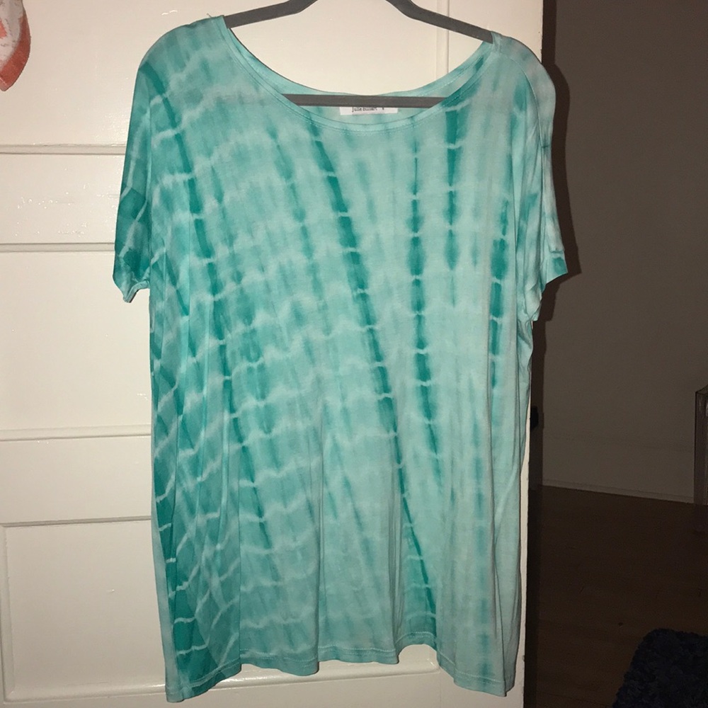 blue splatter tie-dye shirt